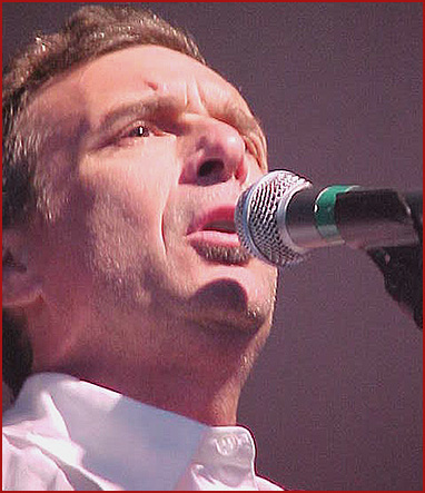 Zachary Richard singing at the Festival Acadien
